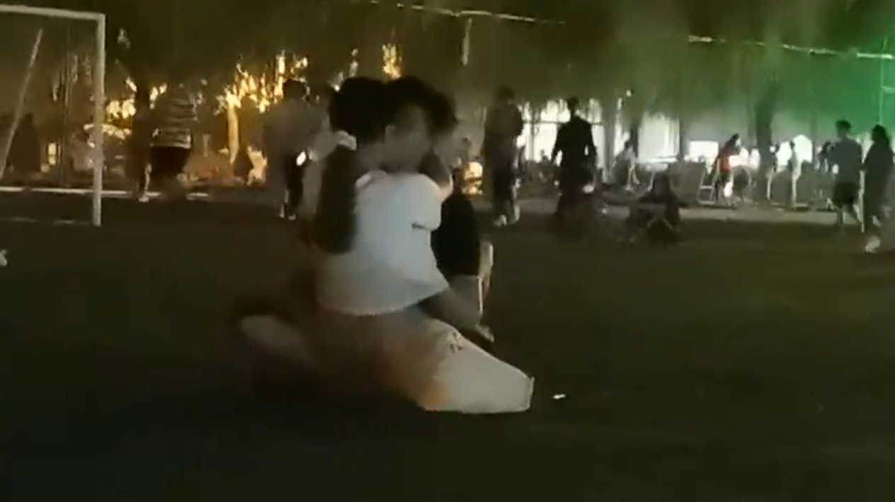 户外森林搞基