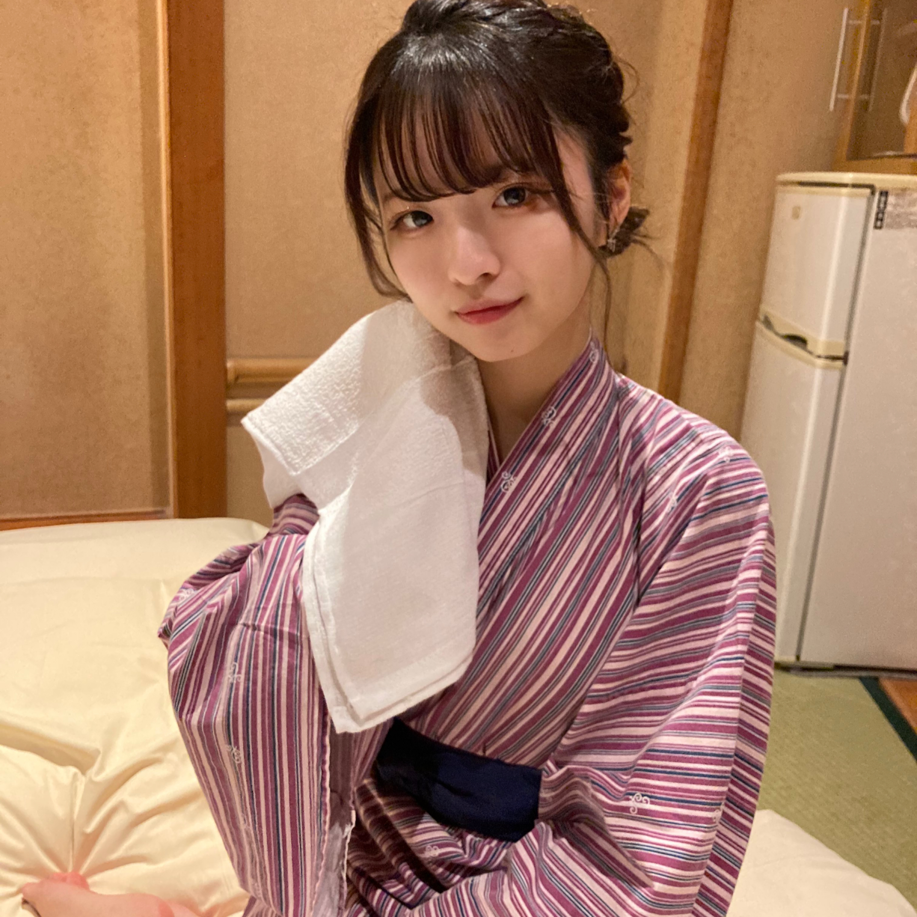 【有码】FC2-3349966 【訳アリ·個撮】かわい過ぎる爆乳·不倫奥様 まゆ28歳
