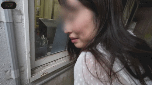 上海F奶车模 与土豪援交视频流出