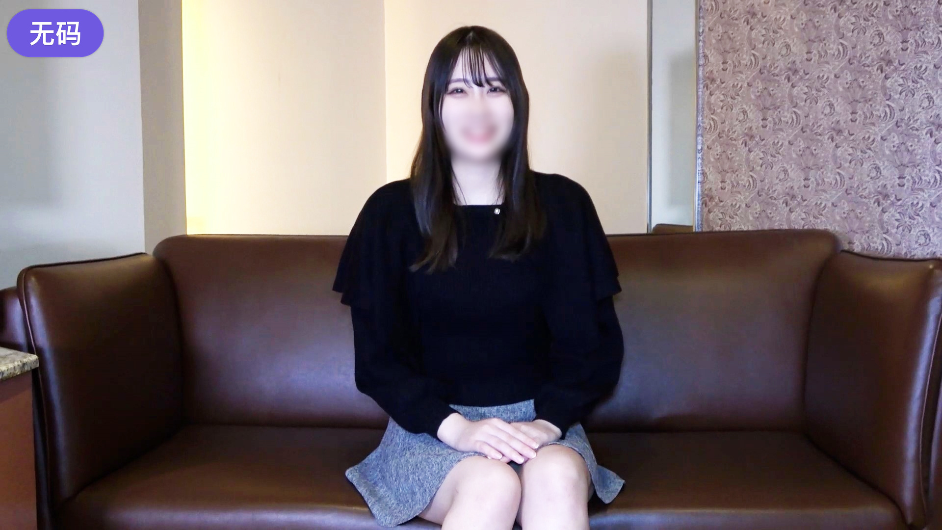 小哥太屌了，甜美丰满的妹子，被小哥猛干的受不了，忍受半小时后爆发了发脾气骂起来了