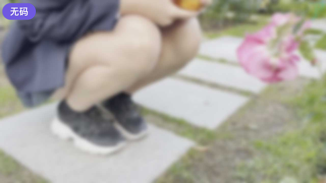 和黄发小妹激情啪啪玩累了上来自己动