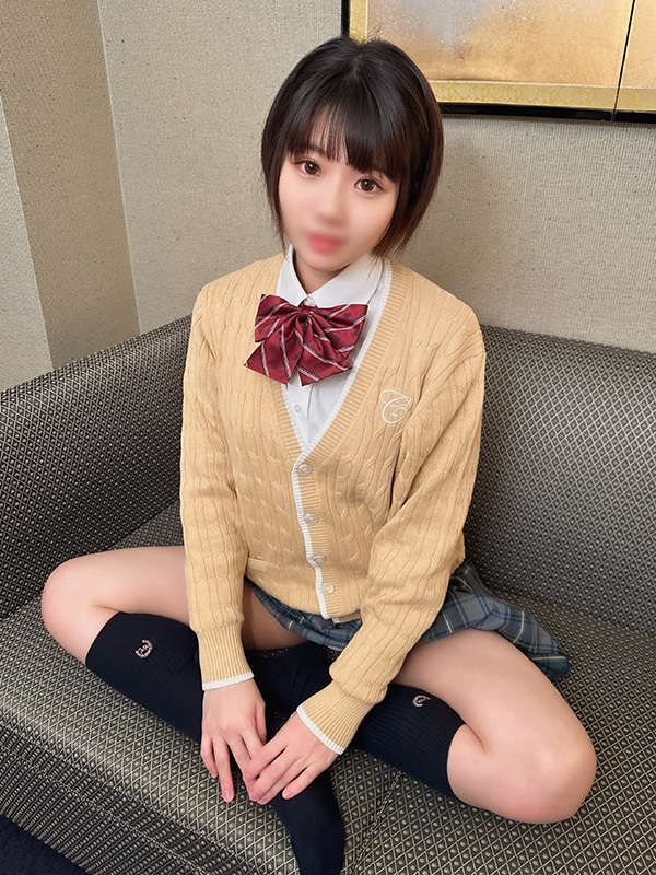 【有码】FC2-3302506 ※初回数量限定※【J # 系·個撮】 八重歯がかわいいショートカット
