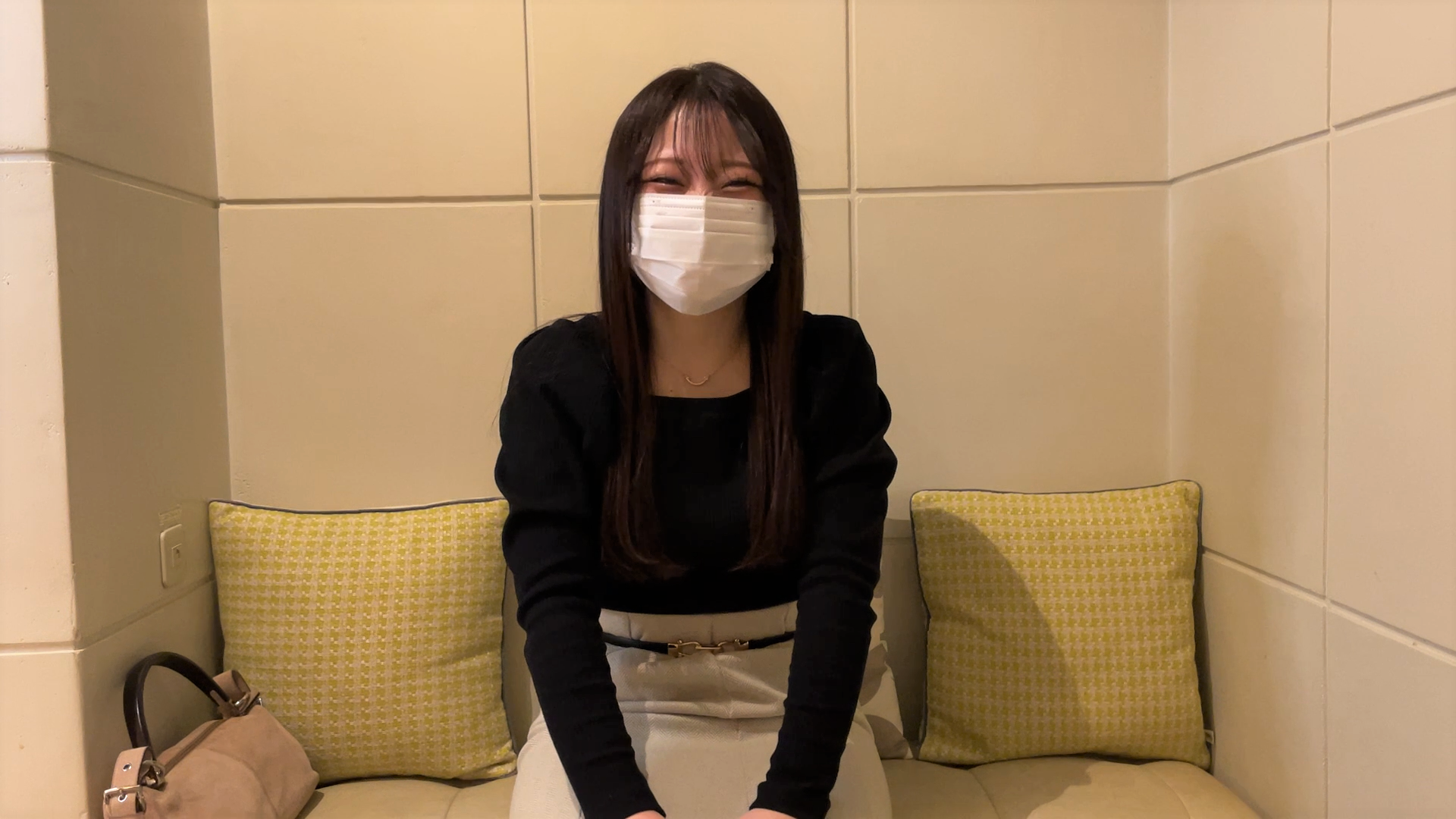 【有码】FC2-3464653 敏感すぎる看護学生とハメ撮り。ちっぱい口り娘をおもちゃと肉棒でのハー