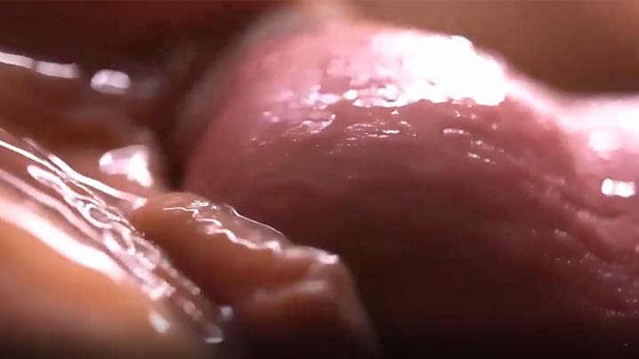 【网红露娜】户外人前极限调教淫荡露出白虎B水桶乳夹叮当作响~